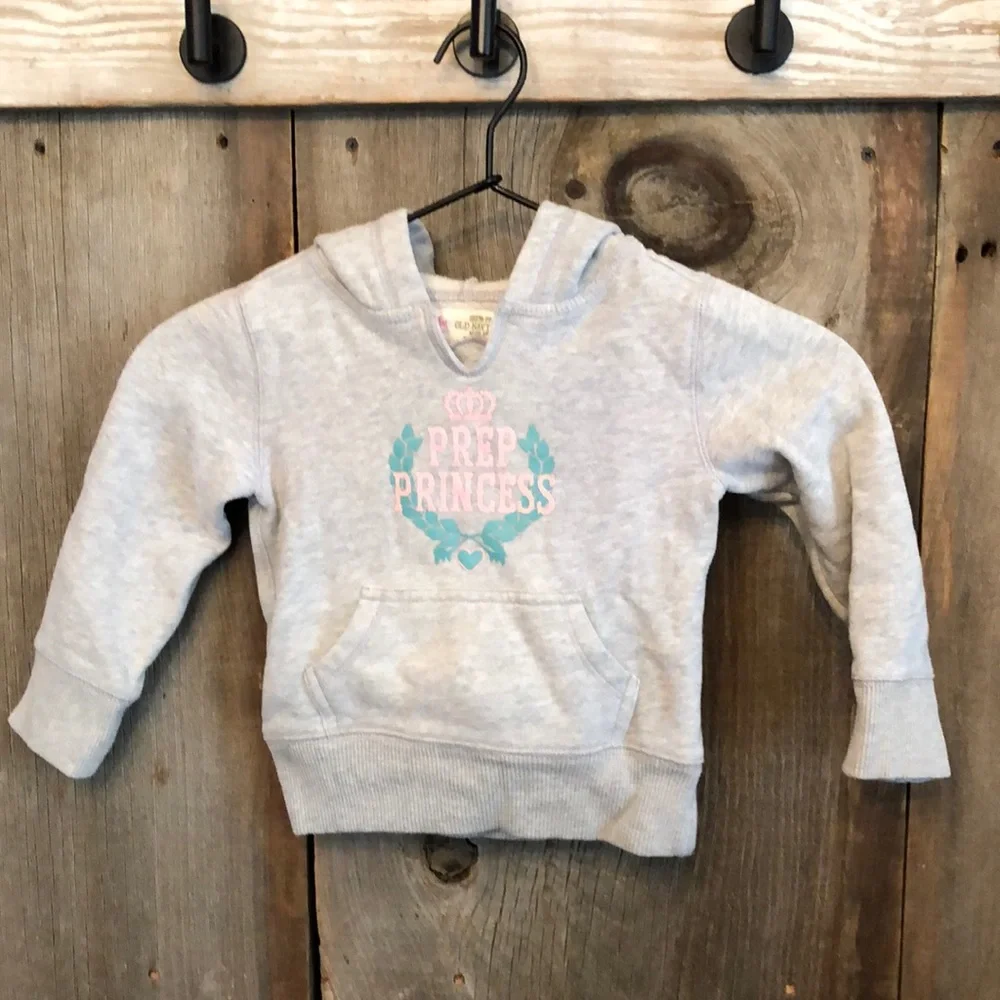 Old Navy Gray Prep Princess Glitter Graphic Sweatshirt Hoodie Pocket Size 2T